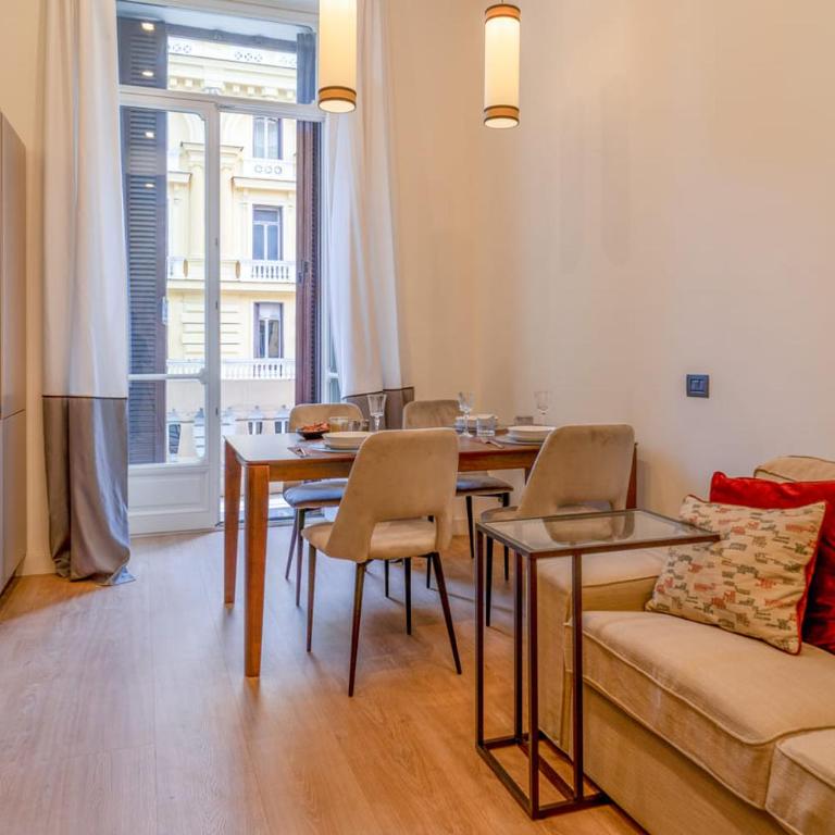 Margherita Apartments - Appartamento con 2 Camere da Letto e Balcone - 5