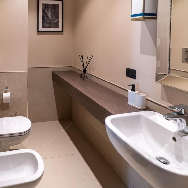 Margherita Apartments - Appartamento con 2 Camere da Letto e Balcone - 14