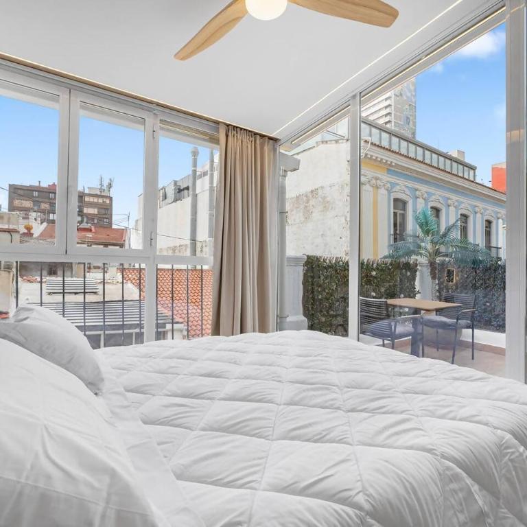 LovelyLofts Cathedral Penthouse - One-Bedroom Apartment - 4