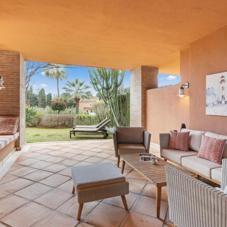 Apartment with a garden near the sea in Gran Bahía de Marbella - Apartamento de 2 dormitorios - 13