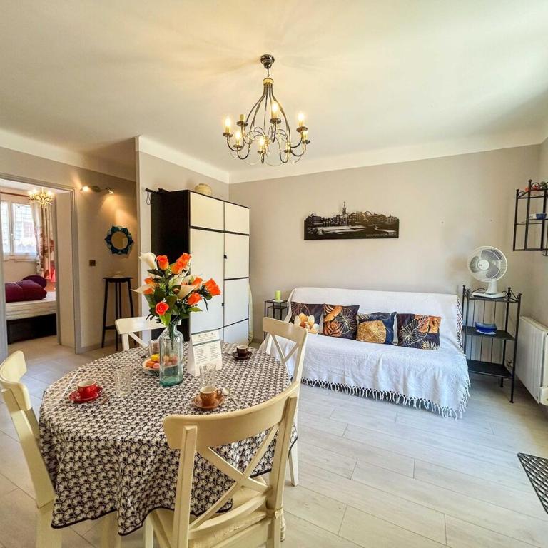 T2 sur le port de Sanary avec garage - Apartment mit 1 Schlafzimmer - 8