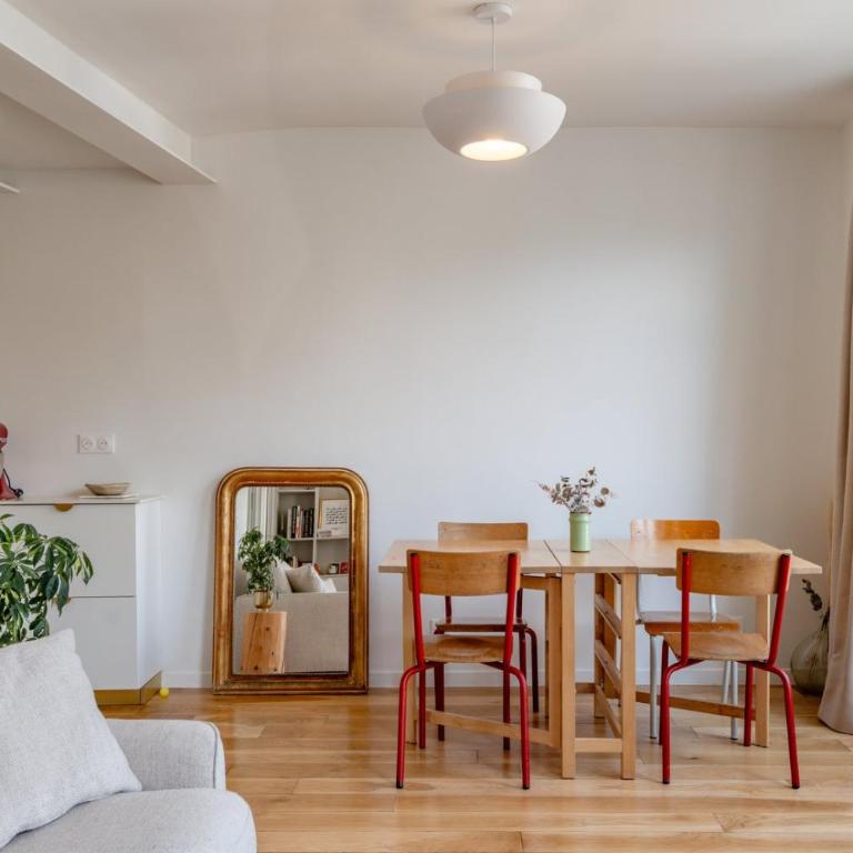 Cozy Faubourg St Martin retreat - Appartement - 15