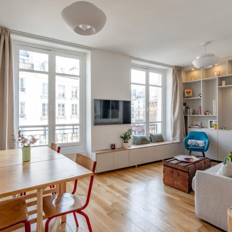 Cozy Faubourg St Martin retreat - Appartement - 7