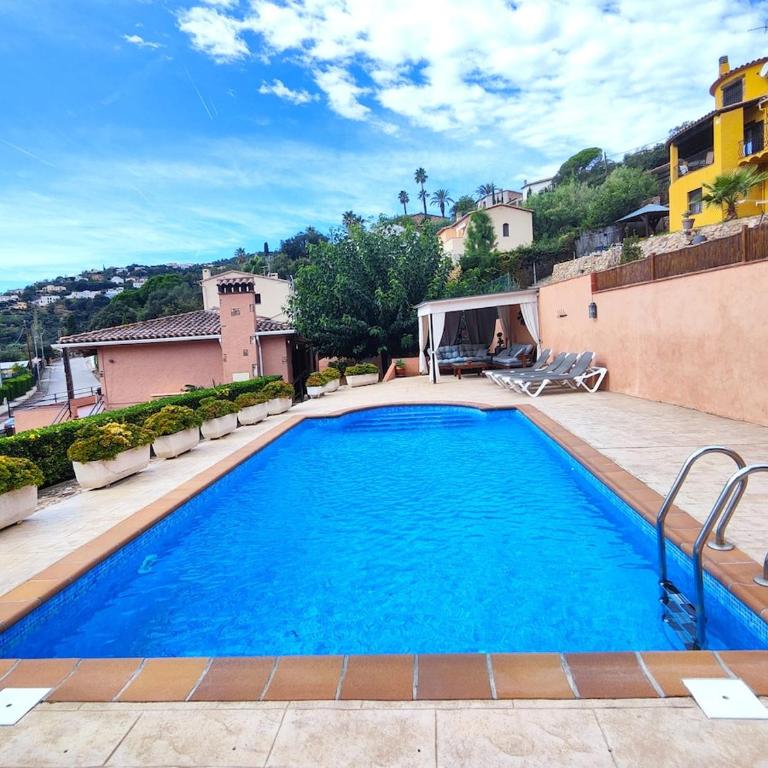 Beautiful villa with a pool - Casa de 3 dormitorios - 27