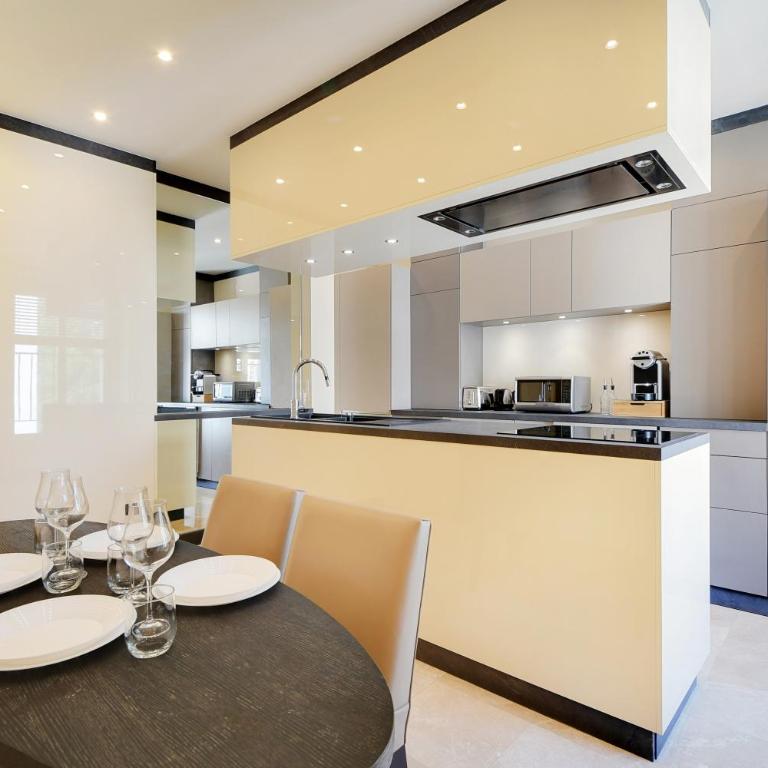 Vue exceptionnelle sur la tour Eiffel - Apartment mit 2 Schlafzimmern - 3