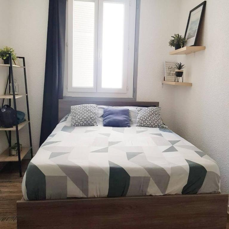 Charmant studio à proximité du Vieux-Port - Apartment - 12