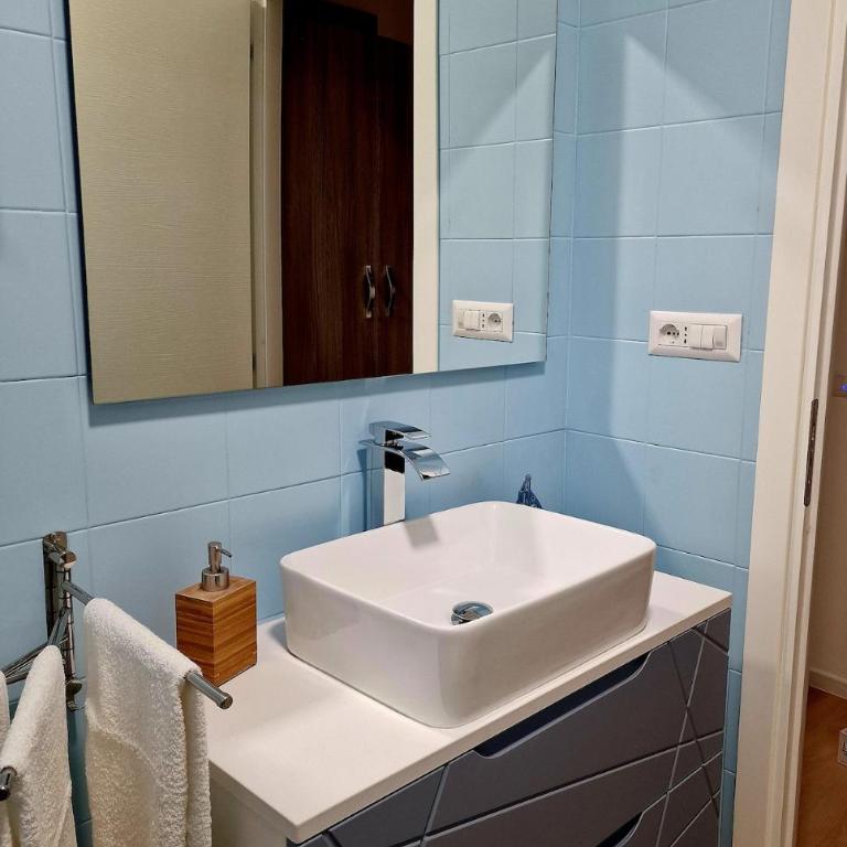 Naples Stay Inn - close to metro & all connections - Two-Bedroom Deluxe Apartment with Balcony - 46