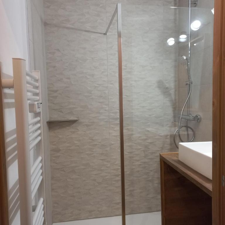 TMB Tour du Mont-Blan - One-Bedroom Apartment - 9