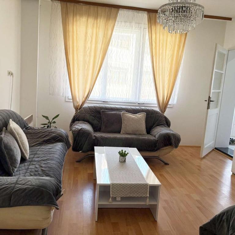 Vacation Home Maja - Kuća sa 2 Spavaće Sobe - 1