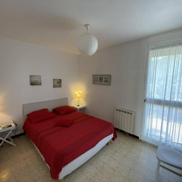 Appartement T3 spacieux, 6 couchages à Saint-Cyprien Plage, proche port et commerces, parking sécurisé - FR-1-106-38 - Apartment - 10
