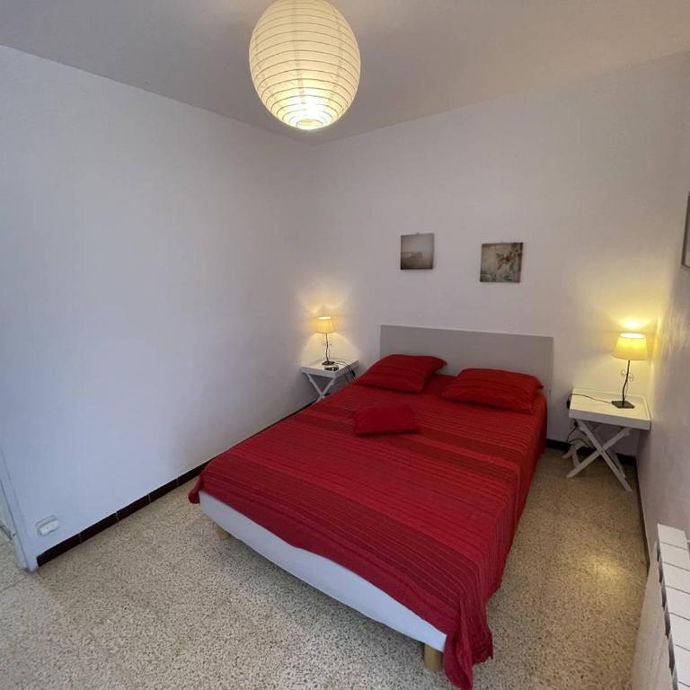 Appartement T3 spacieux, 6 couchages à Saint-Cyprien Plage, proche port et commerces, parking sécurisé - FR-1-106-38 - Apartment - 11