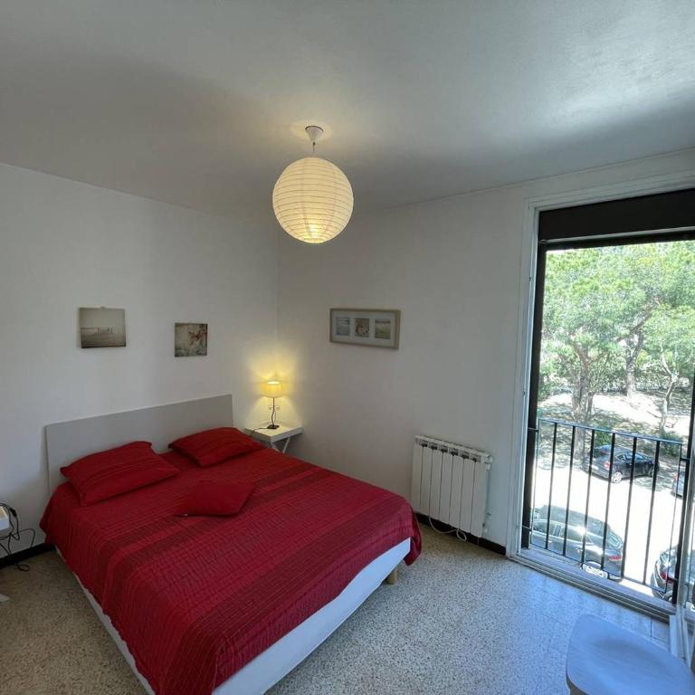 Appartement T3 spacieux, 6 couchages à Saint-Cyprien Plage, proche port et commerces, parking sécurisé - FR-1-106-38 - Apartment - 15