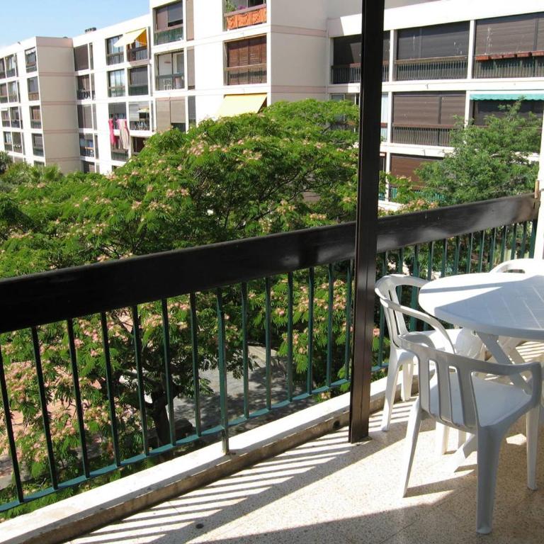 Appartement T3 spacieux, 6 couchages à Saint-Cyprien Plage, proche port et commerces, parking sécurisé - FR-1-106-38 - Apartment - 18