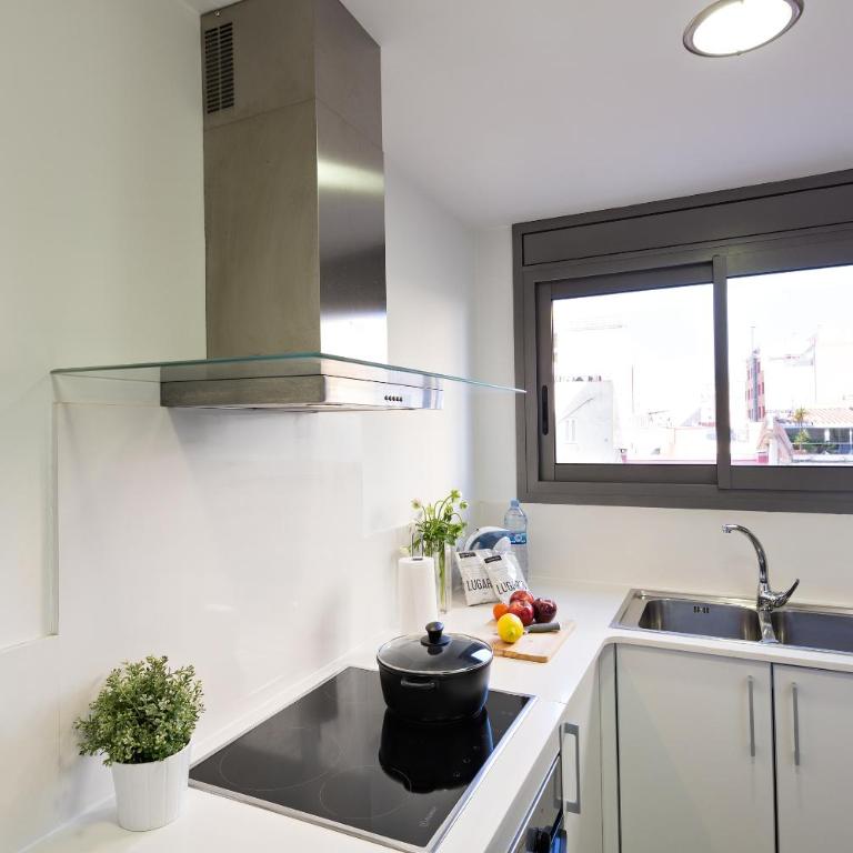 Lugaris Rambla Apartments - Apartamento Superior de 2 dormitorios - 2