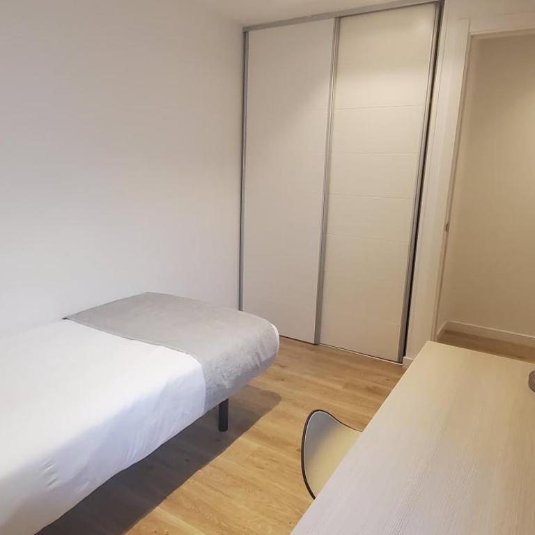 Lugaris Rambla Apartments - Apartamento Superior de 2 dormitorios - 10