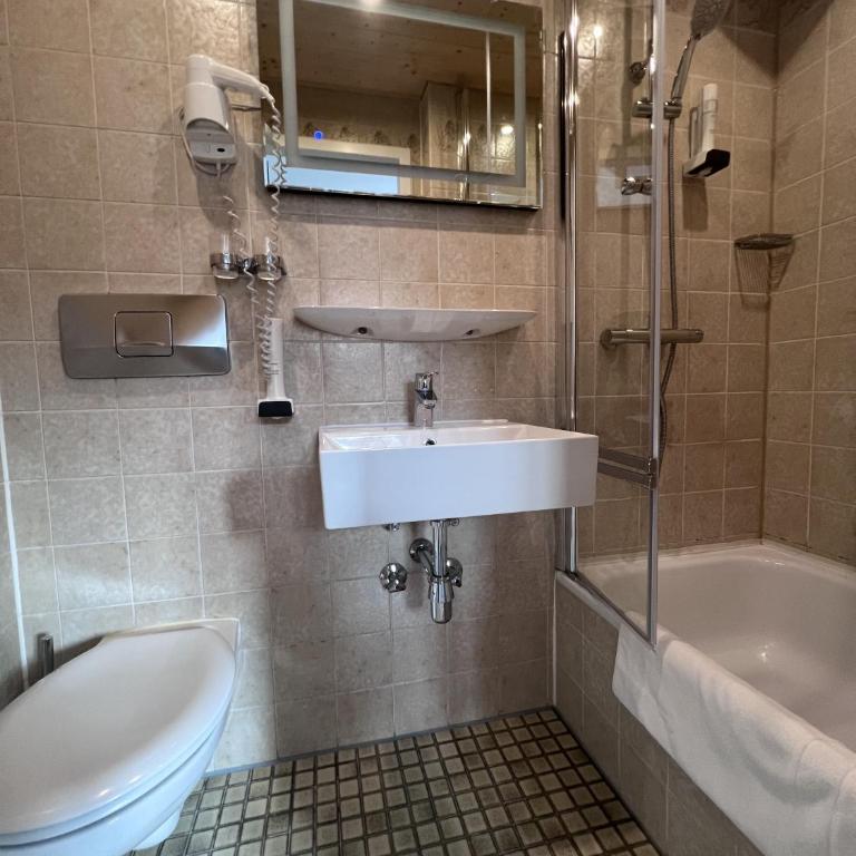 Hotel Zum Lamm - Großes Doppelzimmer - 5