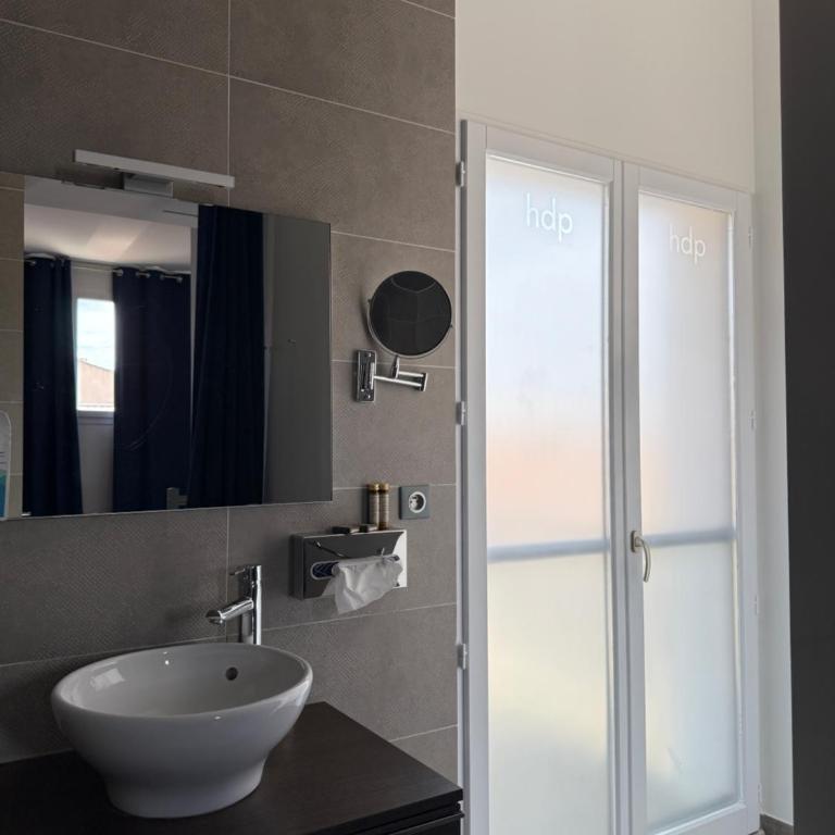Hôtel De Paris - Suite Duplex Chambre Familiale - Vue sur Ville - 7