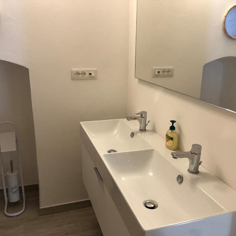 Dantis Domus at the beach - One-Bedroom Apartment - 42