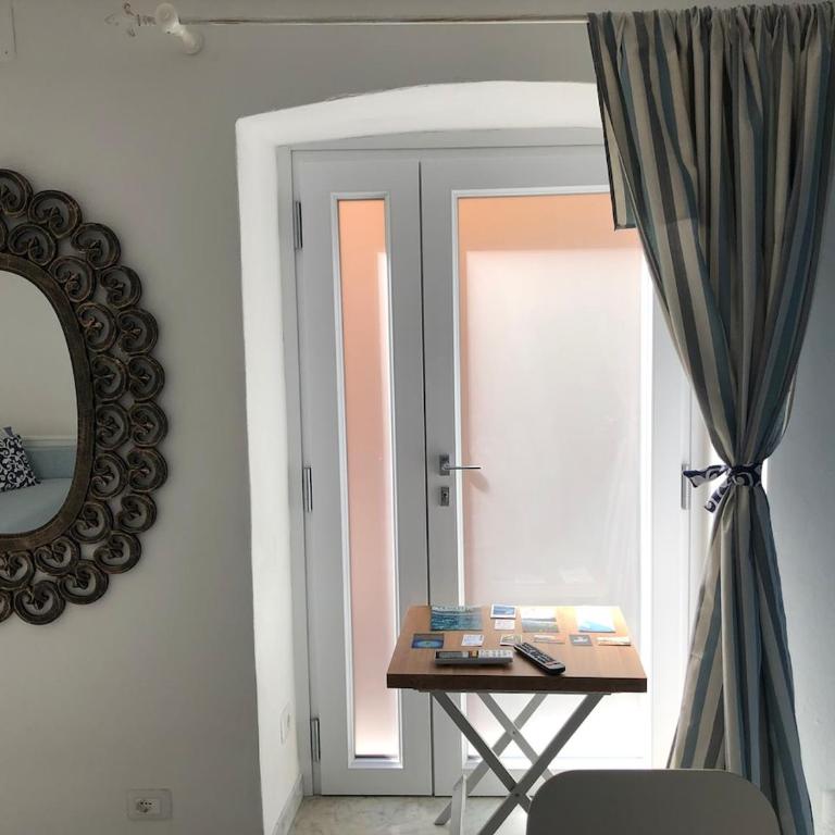 Dantis Domus at the beach - One-Bedroom Apartment - 26
