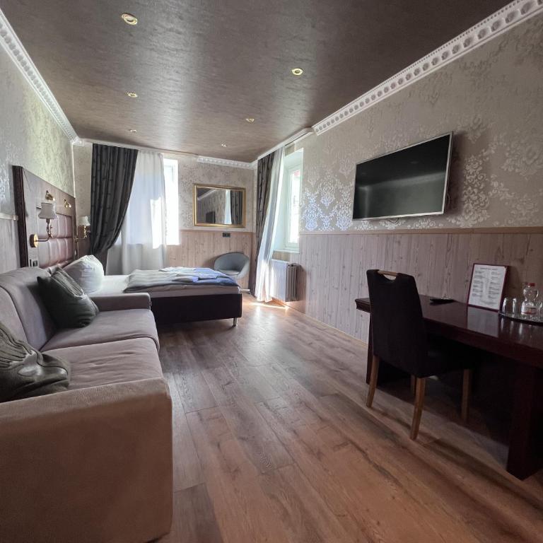 Hotel Zum Lamm - Comfort Dreibettzimmer - 6