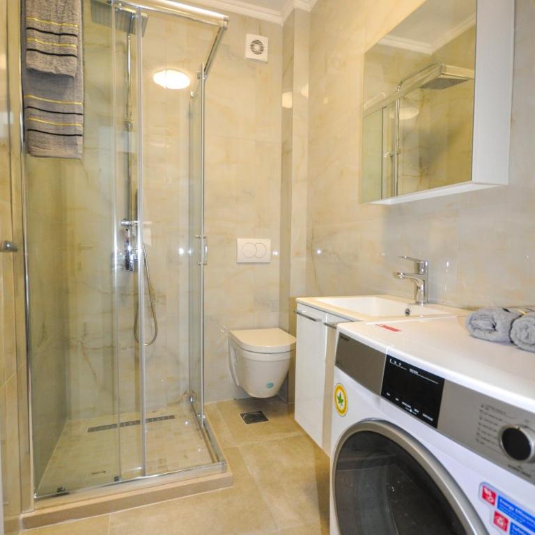 Studio Dobra Voda 4 - One-Bedroom Apartment - 12