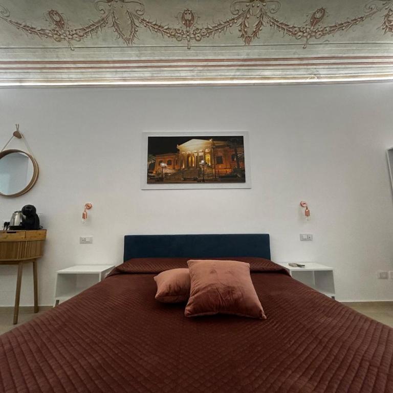 Massimo Rooms and suite - King Room with Spa Bath - 12