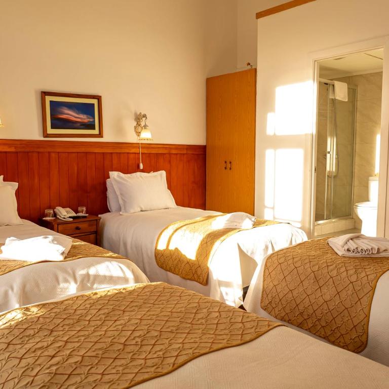 Hotel Plaza - Habitación Cuádruple Estándar - 5