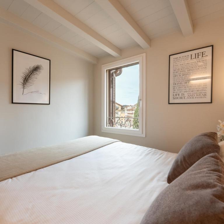 Via Avelli, 4 - Florence Charming Apartments - Attico al 5to piano senza ascensore vicino Stazione Con terrazza con Vista Santa Maria Novella - One-Bedroom Apartment - 3