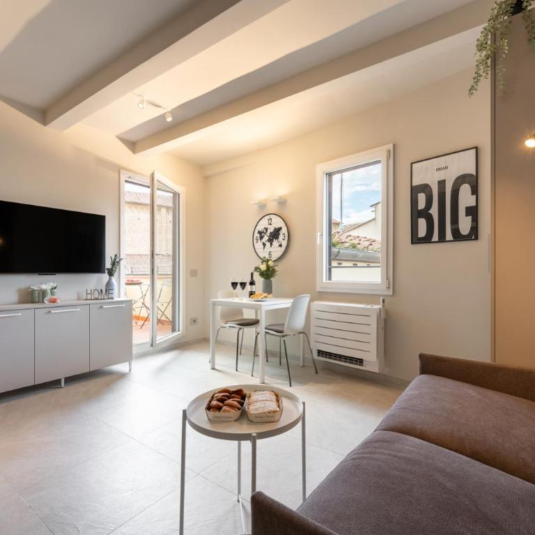 Via Avelli, 4 - Florence Charming Apartments - Attico al 5to piano senza ascensore vicino Stazione Con terrazza con Vista Santa Maria Novella - One-Bedroom Apartment - 9