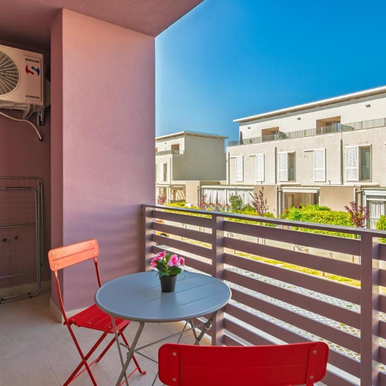 LTApartments 3- Bilocale con balcone e parcheggio privato a 900m dalla Torre - Appartamento con 1 Camera da Letto - 25
