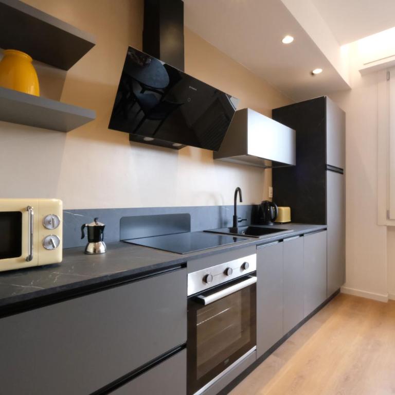 Wine Apartments Florence Cabernet - Appartamento Standard con 2 Camere da Letto - 3