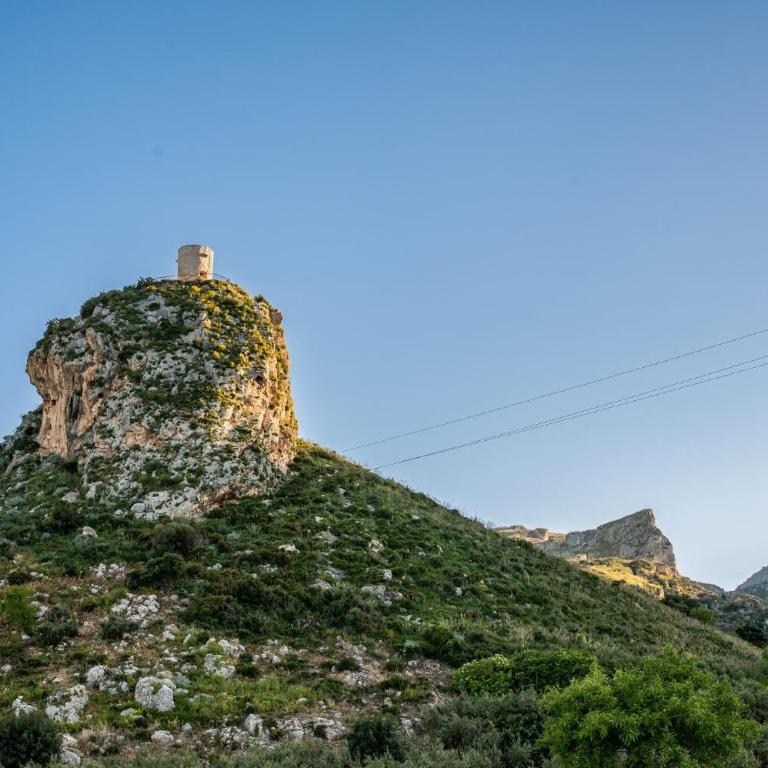 La Finestra sul Mare dello Zingaro - Camera Matrimoniale con Vista Parco - 4