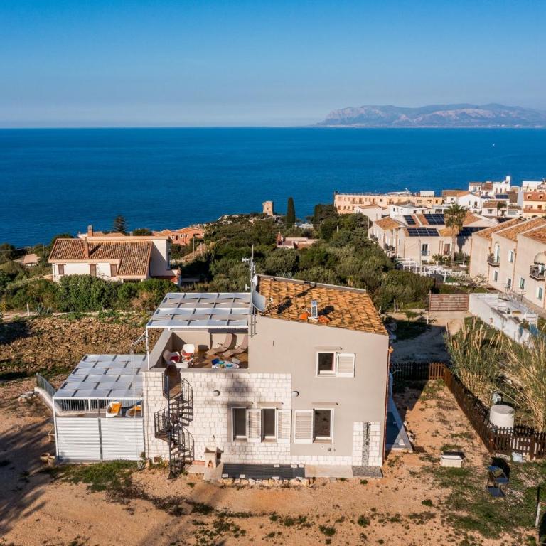 La Finestra sul Mare dello Zingaro - Camera Matrimoniale con Vista Parco - 8