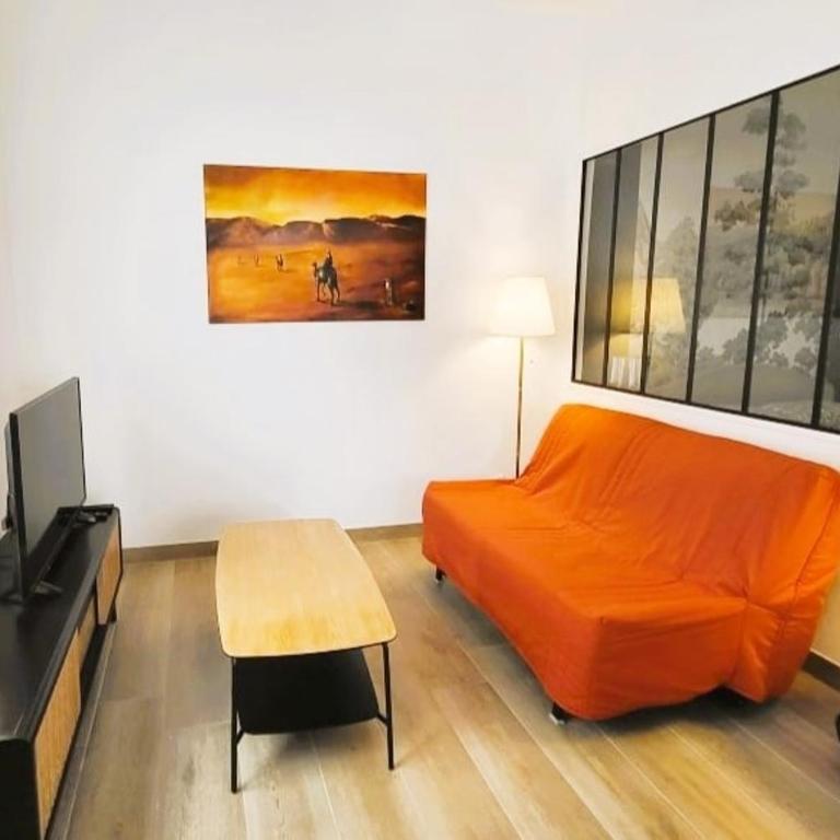 Elégant T2, avec climatisation et parking, quartier calme, proche centre - Apartment mit 1 Schlafzimmer - 3