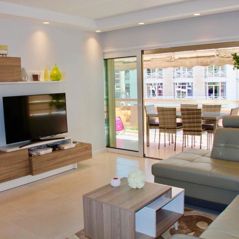 REF 2003 - Cannes Croisette - 3 mins from the Croissette - Apartment - 1