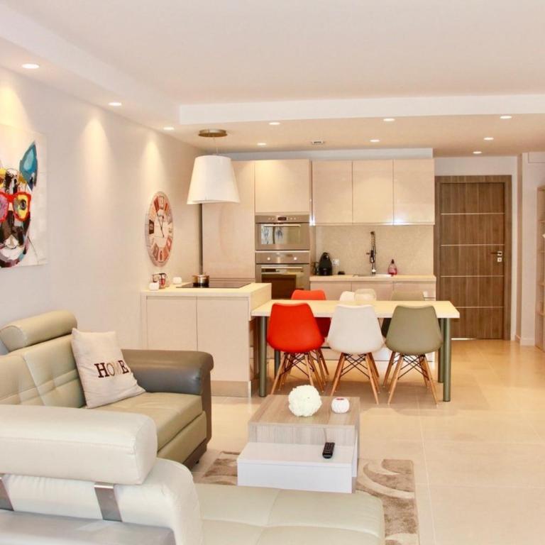 REF 2003 - Cannes Croisette - 3 mins from the Croissette - Apartment - 7