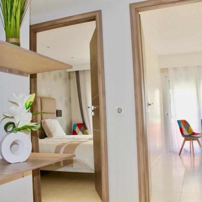 REF 2003 - Cannes Croisette - 3 mins from the Croissette - Apartment - 12