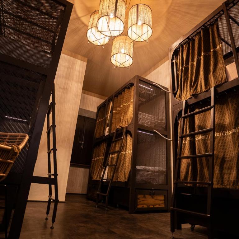 Hotel & Hostel 7 - Bed in 6-Bed Female Dormitory Room - 1