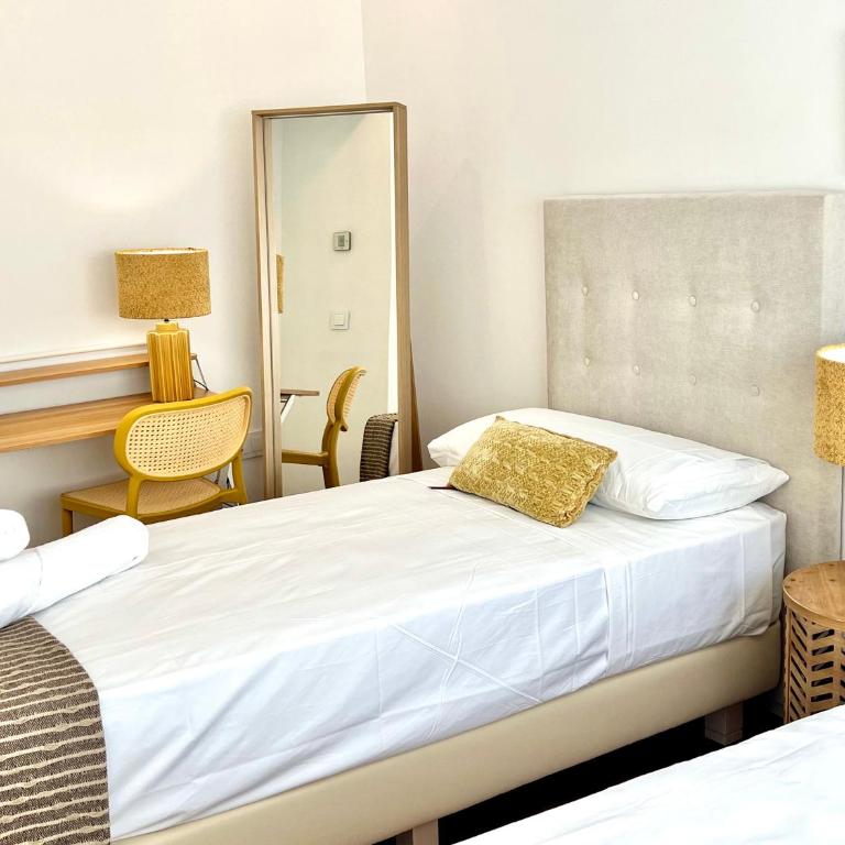 Ahoy Sotelo - Three-Bedroom Apartment - 67