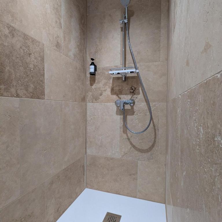 Élégant et calme avec clim et jardin privé - Appartement Terracotta - Appartement 1 Chambre - 3