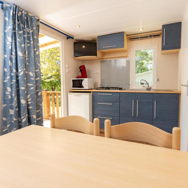 Camping Alpes Dauphiné - Mobile Home (2 Adults) - 2