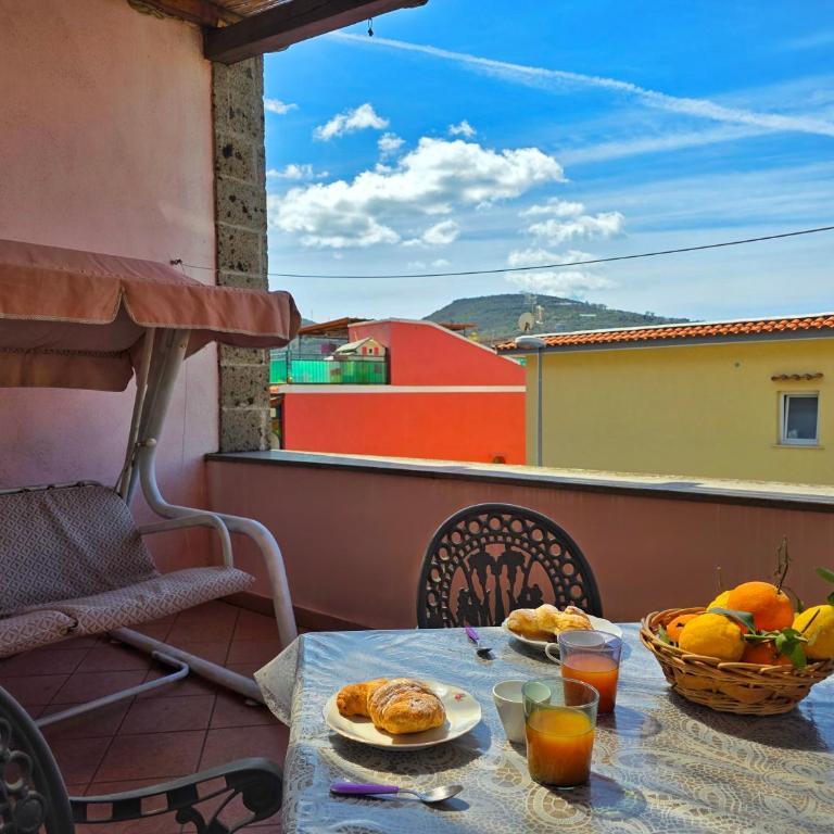 The Granpa's House. Casa Vacanza in Penisola Sorrentina - Two-Bedroom Apartment - 70
