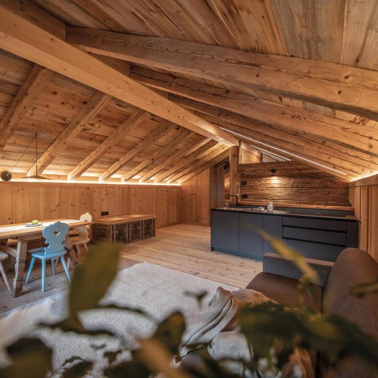 Ciasa Somuer - Historic Boutique Apartments - Loft - 4