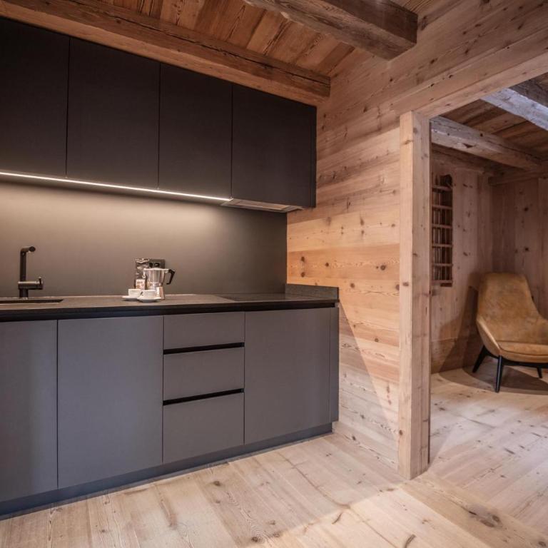 Ciasa Somuer - Historic Boutique Apartments - Appartamento Deluxe - 14