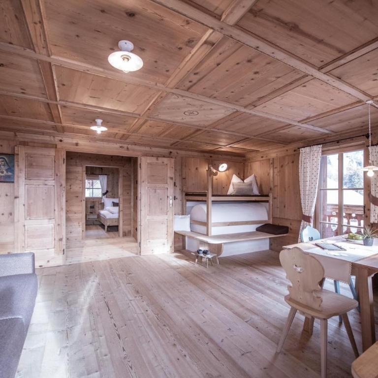 Ciasa Somuer - Historic Boutique Apartments - Appartamento Deluxe - 16