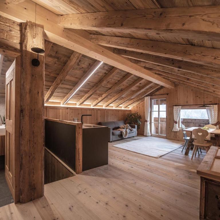 Ciasa Somuer - Historic Boutique Apartments - Loft - 9