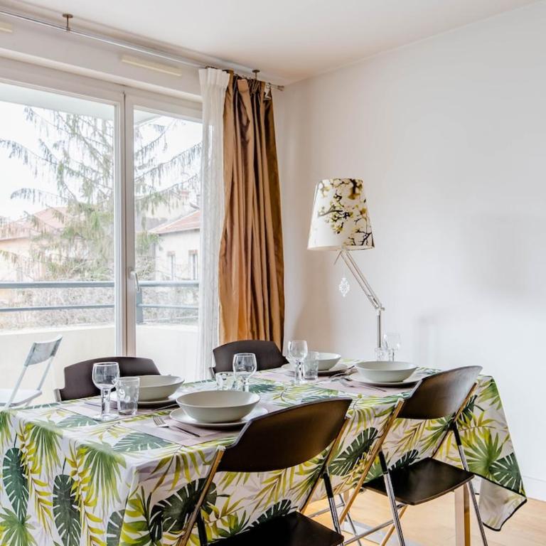Lyon 8 Beautiful, bright and quiet apartment - Appartement 2 Chambres - 20