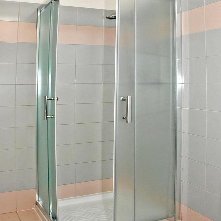 Hotel Exclusive - in pieno Centro a pochi passi dal Mare - Camera Quadrupla con Balcone - 5