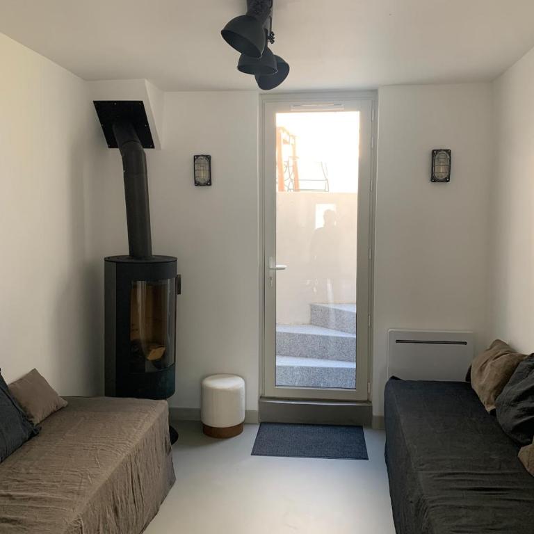 Largo - Four-Bedroom House - 7
