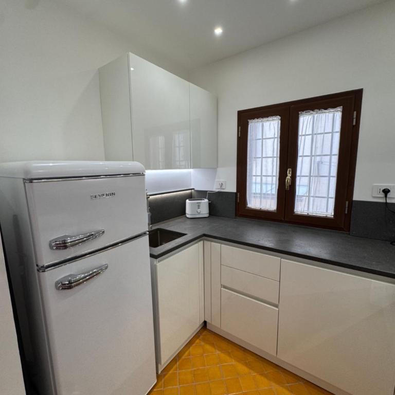 Domus Colosseum, detached house just few steps from the Colosseum - Chalet con 1 Camera da Letto - 21